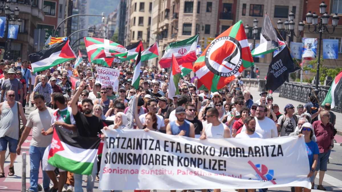 Movilización para protestar por la actuación de la Ertzaintza