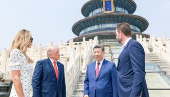Donald Trump affirme que Xi Jinping lui a proposé « de l'aide » pour arbitrer la crise avec l'Iran et rouvrir Ormuz
