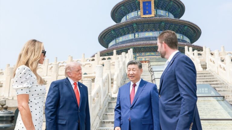 Donald Trump affirme que Xi Jinping lui a proposé « de l'aide » pour arbitrer la crise avec l'Iran et rouvrir Ormuz