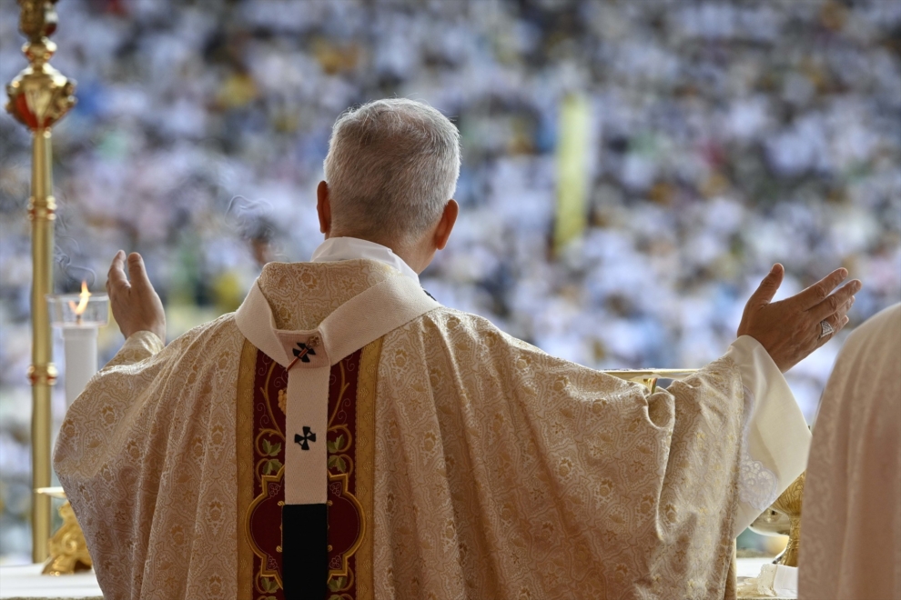 Léon XIV lors d'une messe en Guinée équatoriale