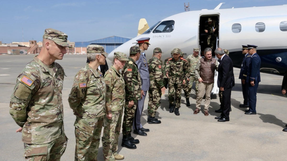 El embajador de EEUU en Marruecos, Duke Buchan, en su visita a la ciudad ocupada de Dajla