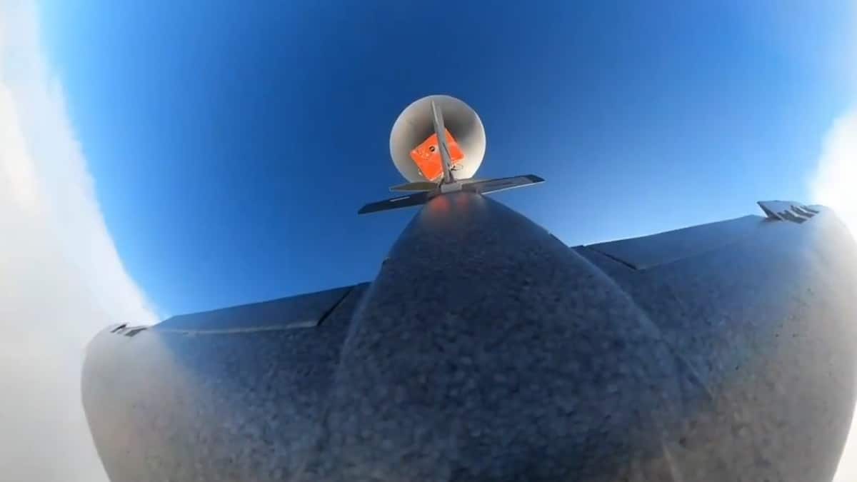 L'Ukraine brise les lignes russes avec de surprenants drones depuis des ballons à 8 000 mètres d'altitude