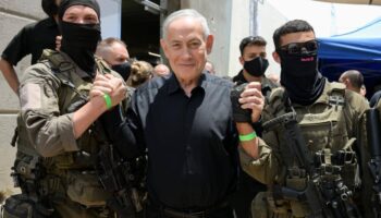 Netanyahu prévient Trump qu'il maintient sa position et qu'il attaquera Beyrouth si le Hezbollah continue ses attaques contre Israël