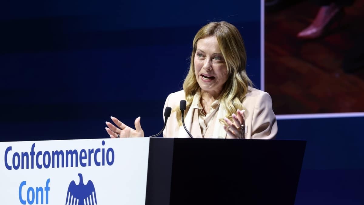 "Si vous voyez Meloni en chemise de nuit au lit à moitié nue" : l'antidote italien contre les deepfakes de l'IA