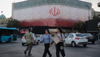 L'Iran met fin à la guerre avec les États-Unis