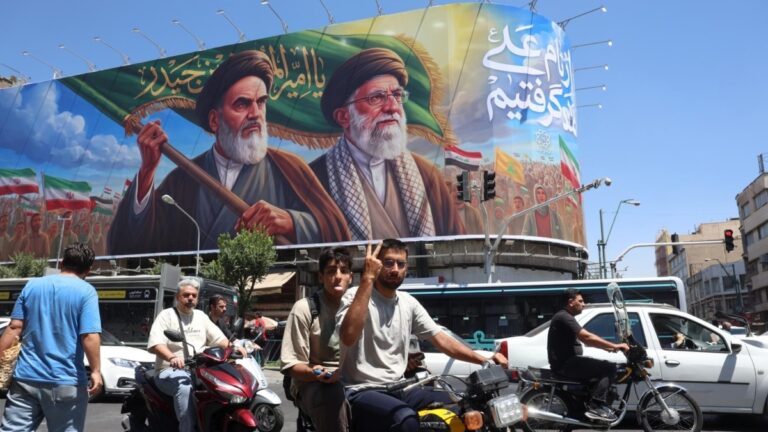 L’Iran ferme le détroit d’Ormuz après les attaques israéliennes au sud du Liban