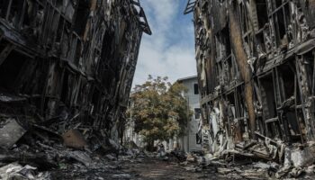 Le Venezuela continue de compter ses morts alors qu’il est aux prises avec l’effondrement