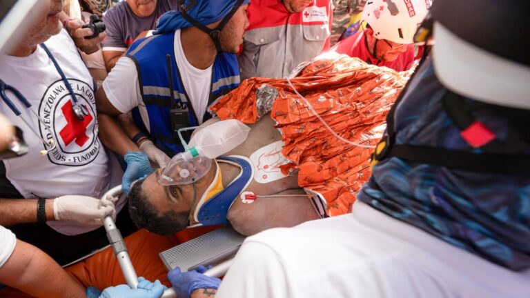 Delcy Rodríguez porte à 2 595 le nombre de morts au Venezuela et se défend du chaos des sauvetages
