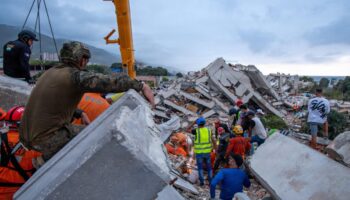 Les tremblements de terre au Venezuela font 34 morts et 140 disparus parmi les Espagnols