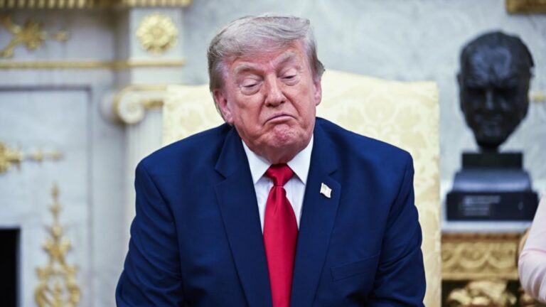 Trump rectifie et supprime la taxe de 20 % sur les navires transitant par Ormuz