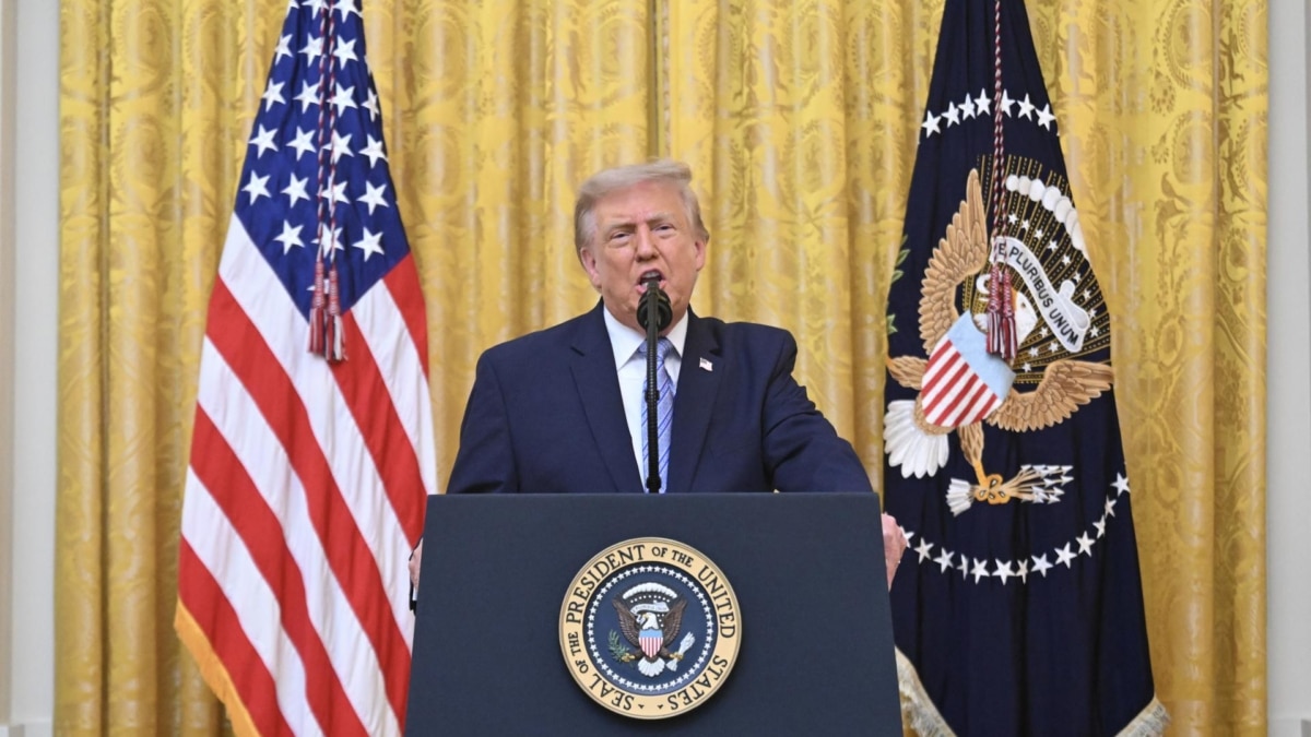 Trump impone aranceles del 50% a la mayoría de las importaciones procedentes de Canadá