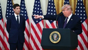 La Réserve fédérale défie Trump et maintient ses taux entre 3,5 % et 3,75 %