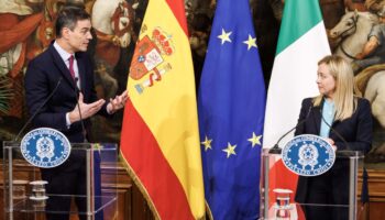 La querelle diplomatique de l'été : Meloni contre Sánchez