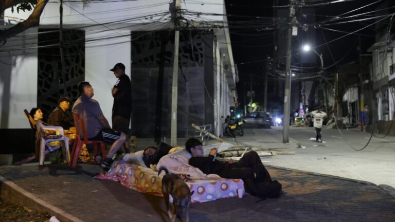 Le ministère des Affaires étrangères rapporte qu'il reste 75 Espagnols portés disparus après le tremblement de terre en Colombie