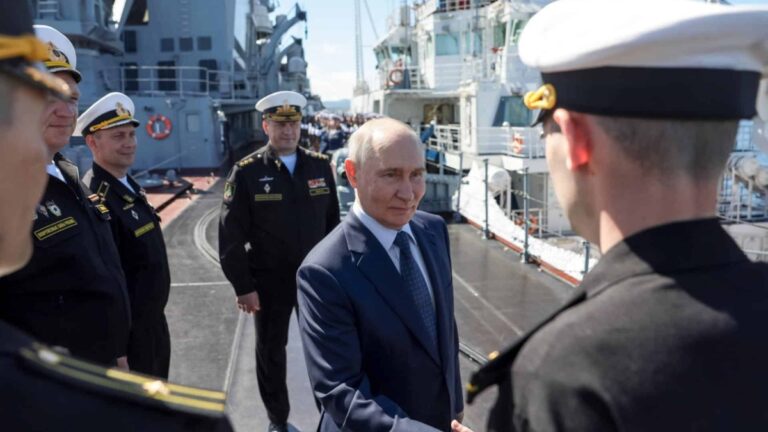 Les Kouriles, îles russes contestées par le Japon qui ont ouvert une crise diplomatique insoupçonnée avec les États-Unis impliqués
