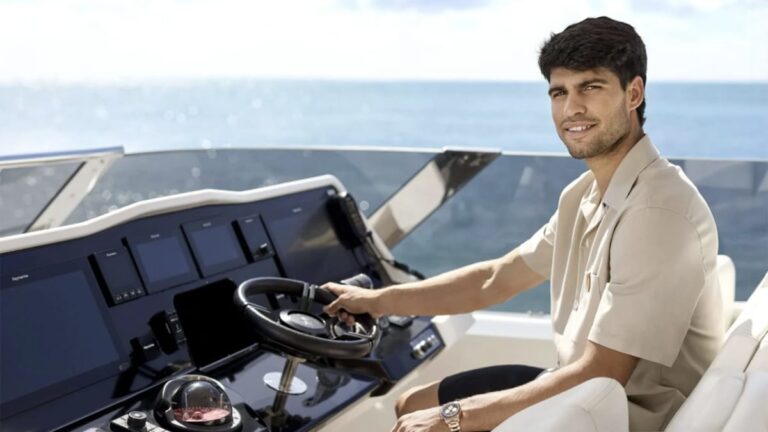 Carlos Alcaraz acquiert son yacht de luxe dans un chantier naval à Gdańsk