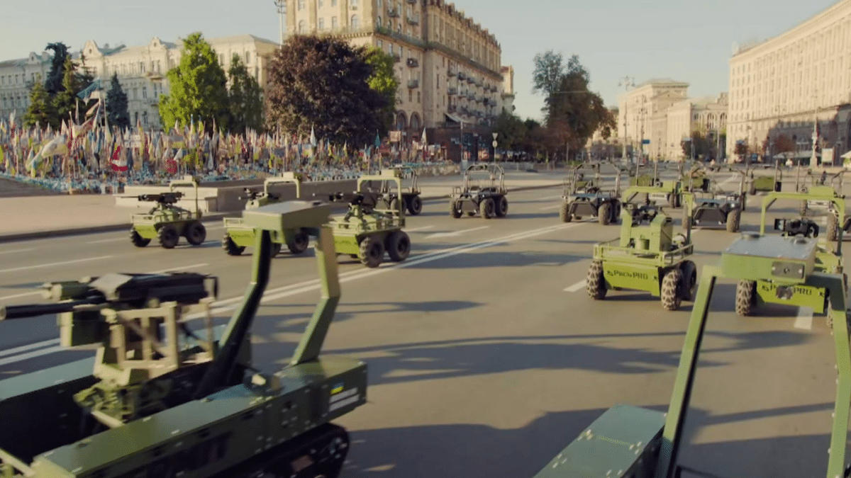 Desfile drones terrestres Kiev