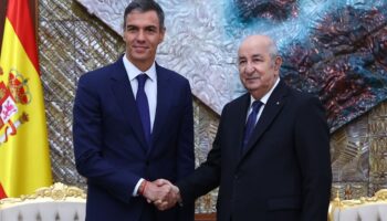 Les renseignements militaires ont dénoncé l'attitude du Maroc à Ceuta et l'ont liée à la visite de Sánchez en Algérie