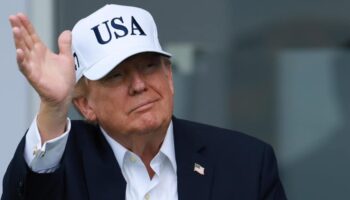 La Cour suprême des États-Unis arrête la tentative de Trump de restreindre le vote par correspondance