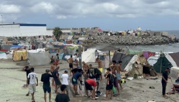 Le Parlement européen désigne le Maroc comme responsable de la crise de Ceuta et qualifie son entrée massive d'« invasion » avec un rejet progressif