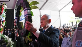 Netanyahu arrive au troisième anniversaire du 7 octobre entouré d'accusations selon lesquelles il était au courant de l'attaque du Hamas