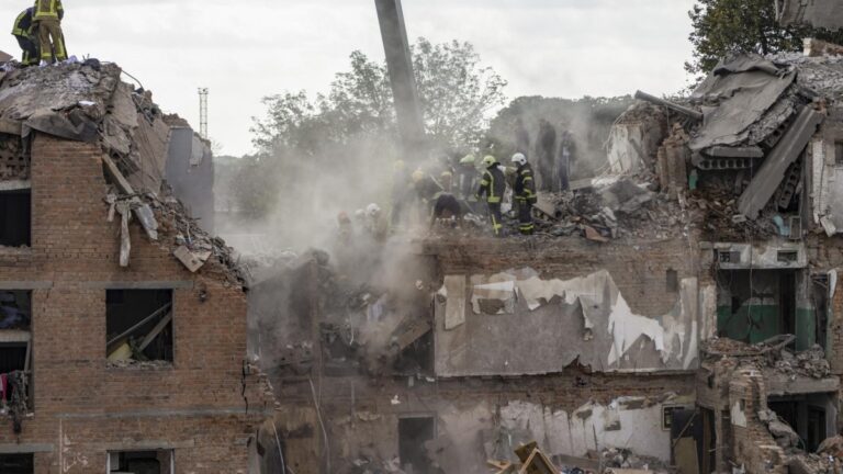 Au moins 24 morts dans une grande offensive russe avec drones et missiles contre l'Ukraine