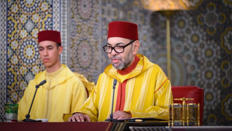 Mohamed VI prévient que la collaboration du Maroc avec l'Espagne « ne peut faire l'objet de chantage, de menaces ou de pressions »