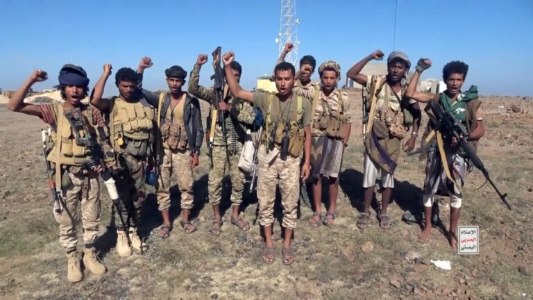Au moins 12 morts et plus de 300 blessés : la guerre des Houthis contre l'Arabie saoudite entre dans un nouveau scénario après l'attaque au missile sur l'aéroport de Riyad