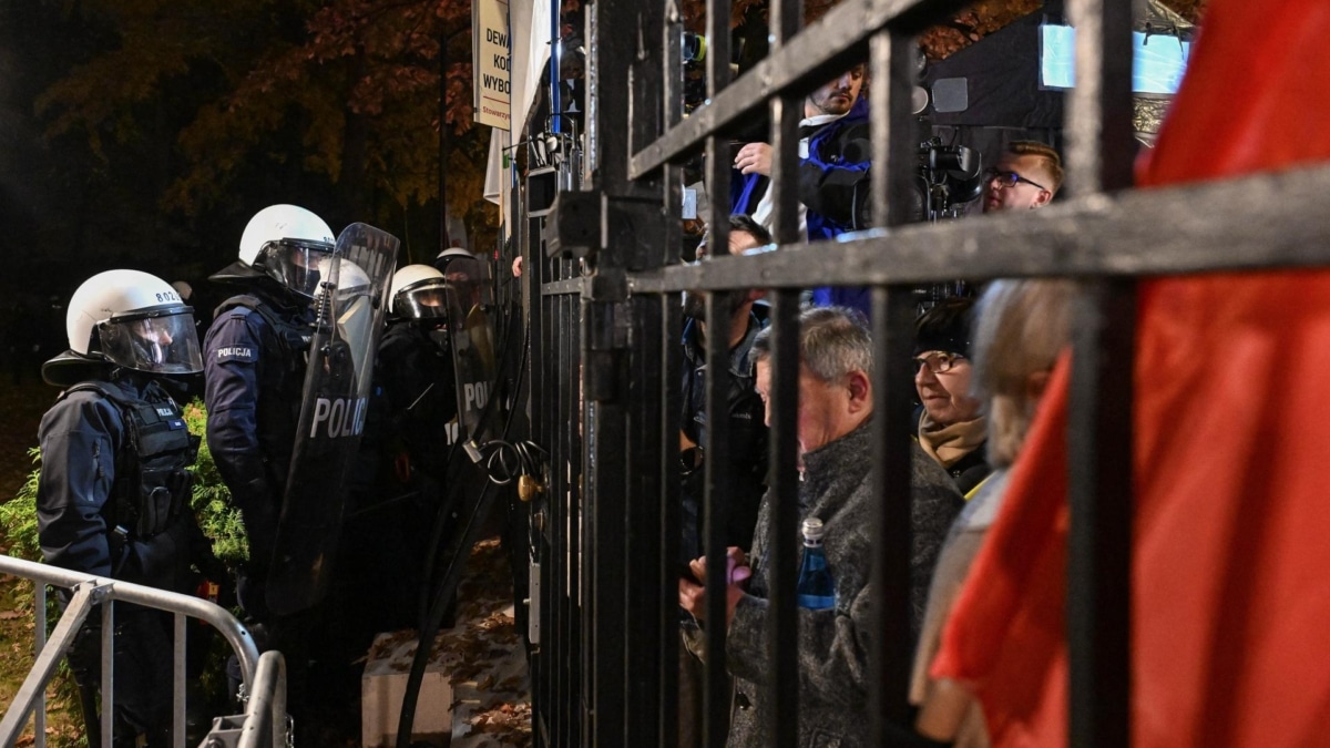Crise politique en Pologne due au contrôle de la Cour constitutionnelle