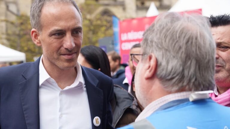 L'espoir d'une troisième voie entre Le Pen et Mélenchon : Glucksmann remporte les primaires sociales-démocrates pour la présidentielle 2027